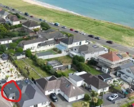 Crow Nest Apartment Barton on Sea Exterior photo
