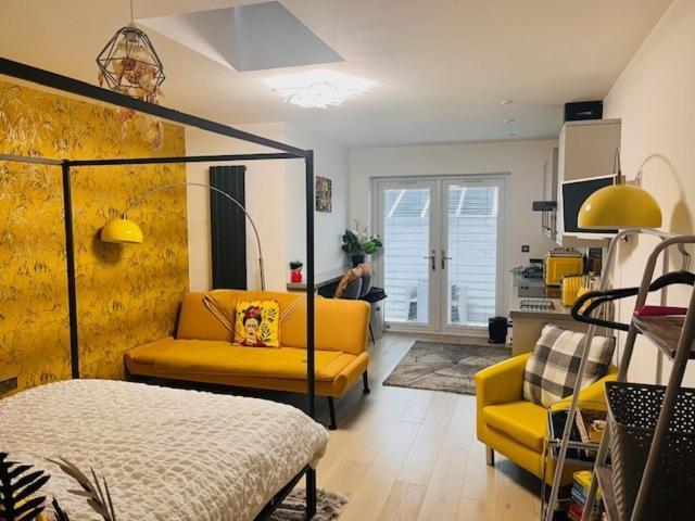 Crow Nest Apartment Barton on Sea